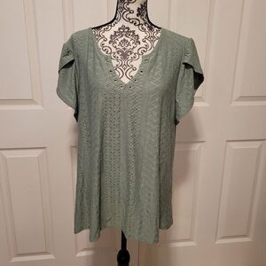 NWT Saukole woman's sage top